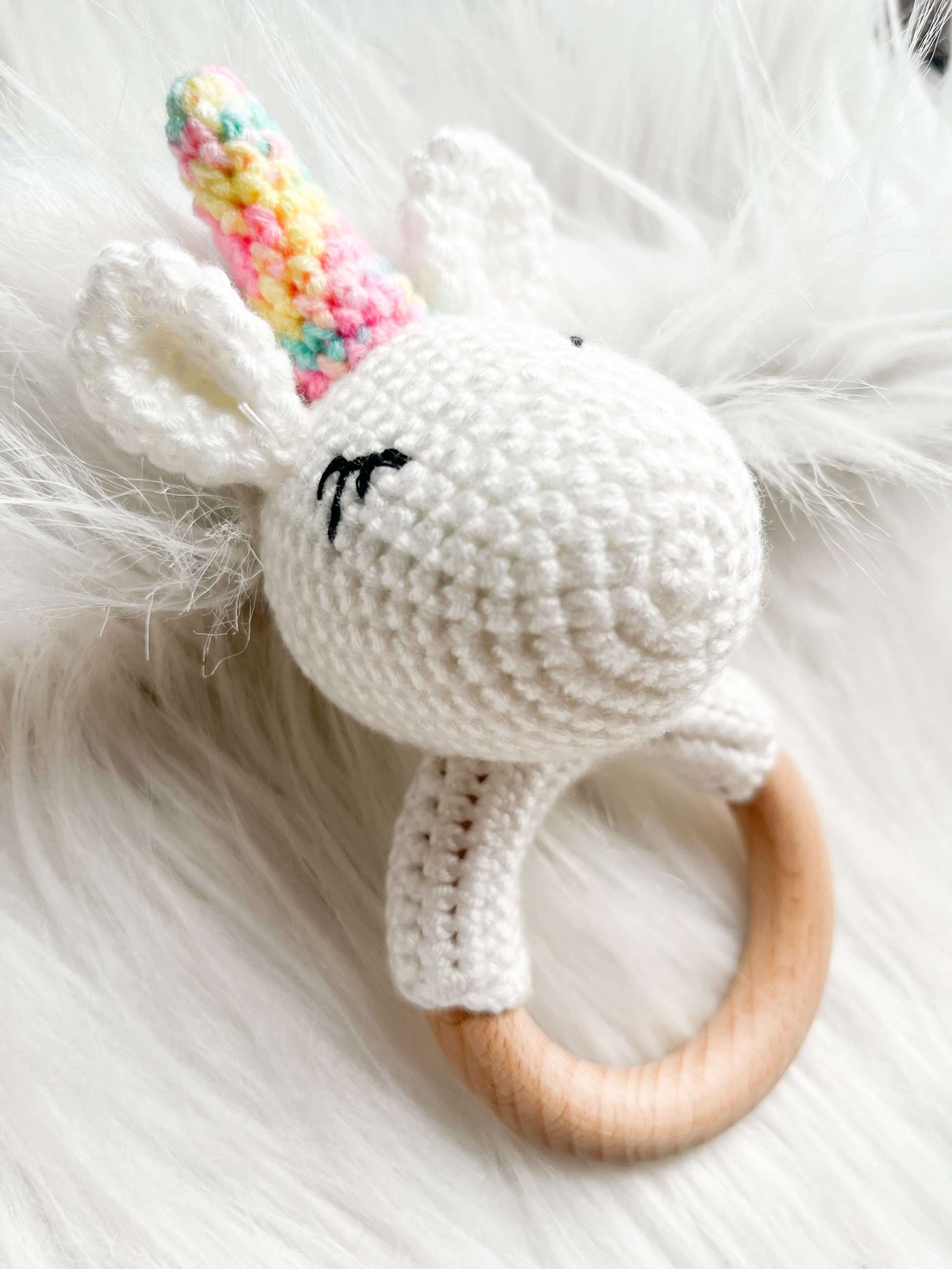 Hochet en crochet - Licorne - Monmini