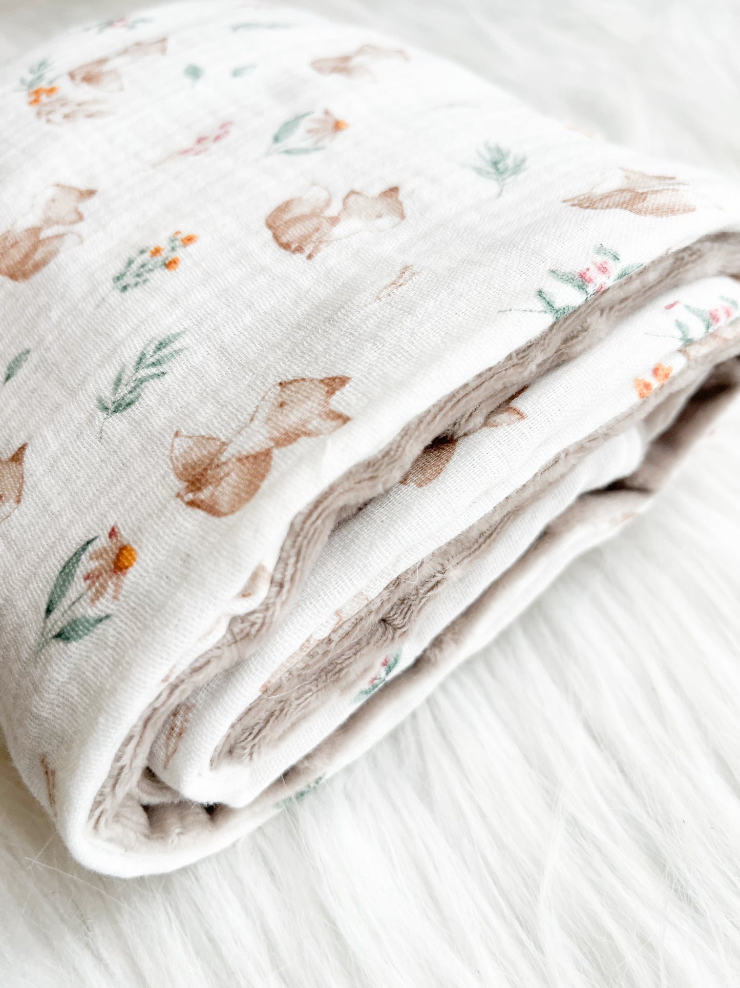 Couverture en gaze de coton et minky - Renardeau - Monmini