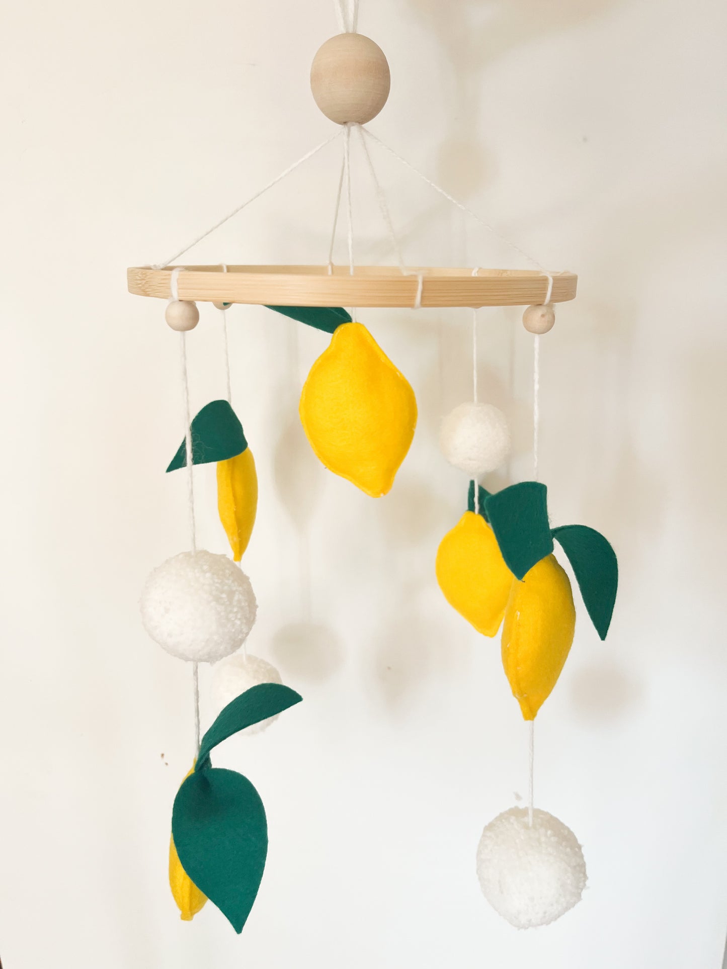 Mobile bébé en feutrine - Citron - Monmini