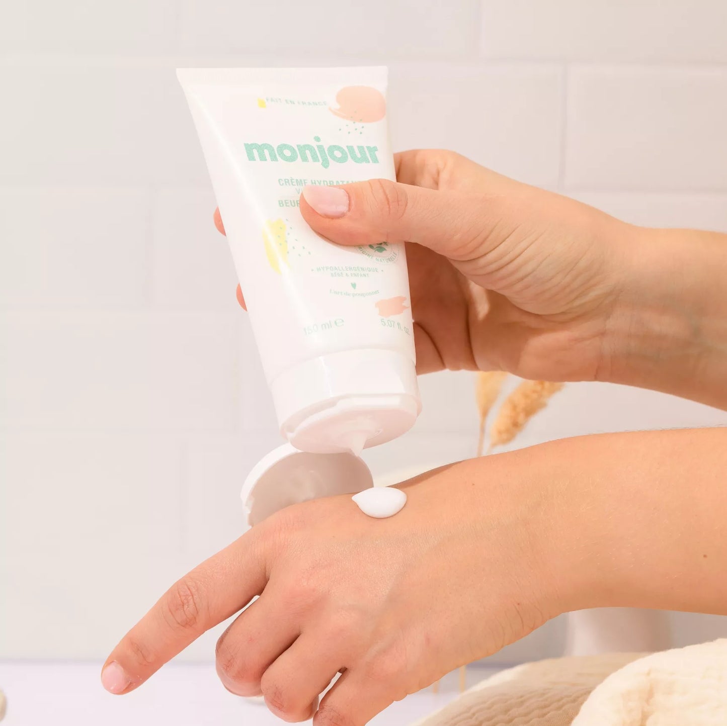 Crème hydratante visage et corps pour toute la famille - Monjour