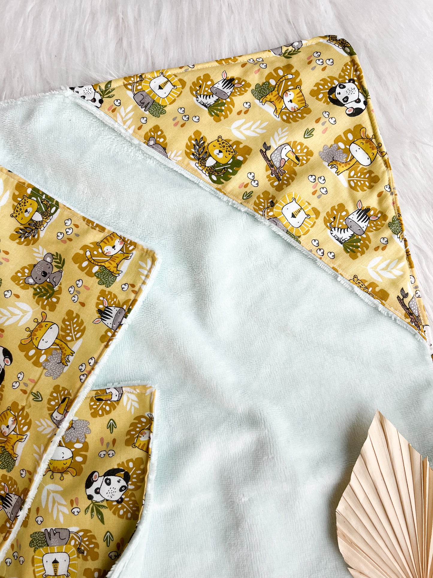 Cape de bain en éponge de bambou - Mint - Monmini