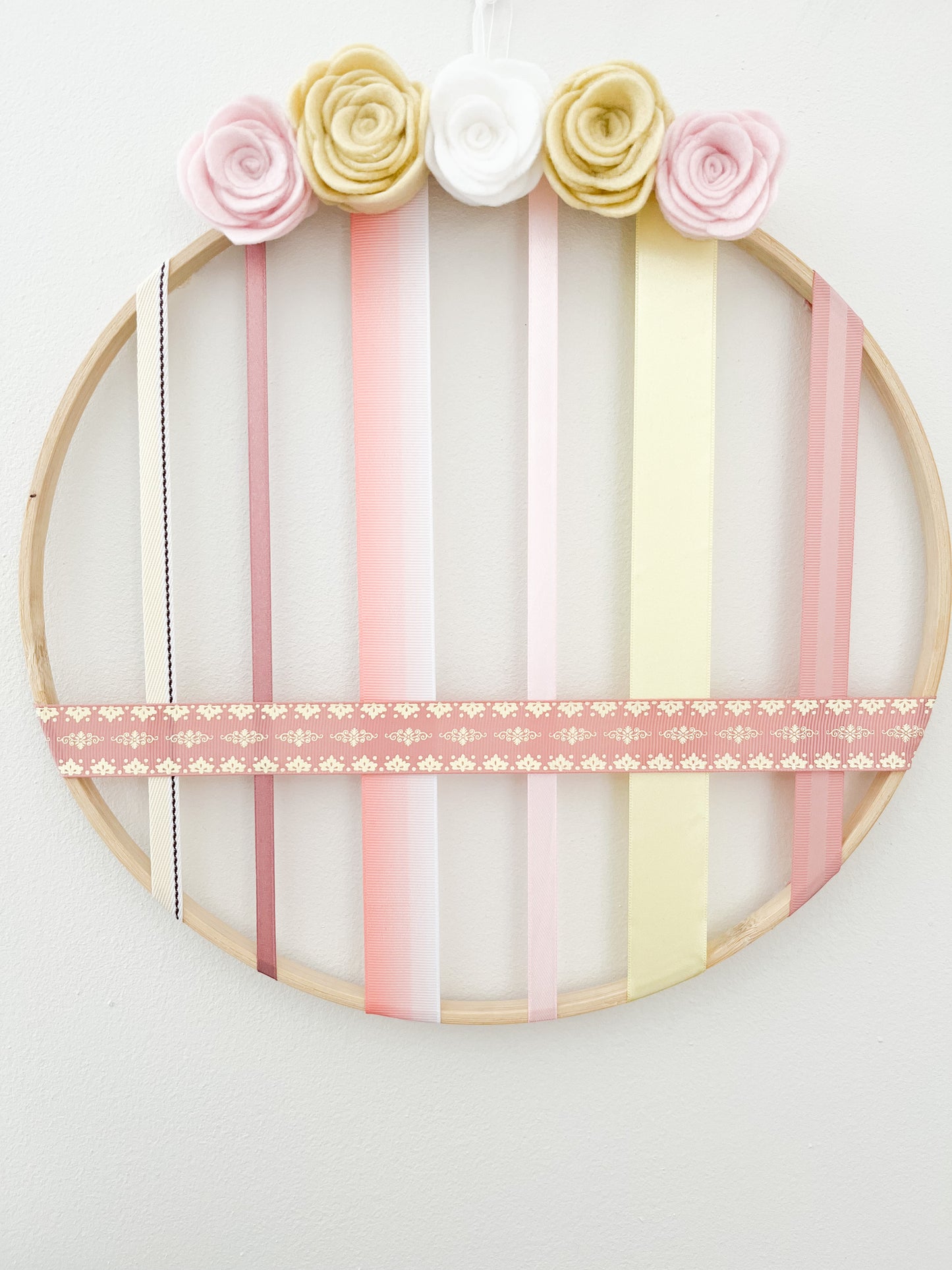 Porte-barrettes en satin - 30 cm - Monmini