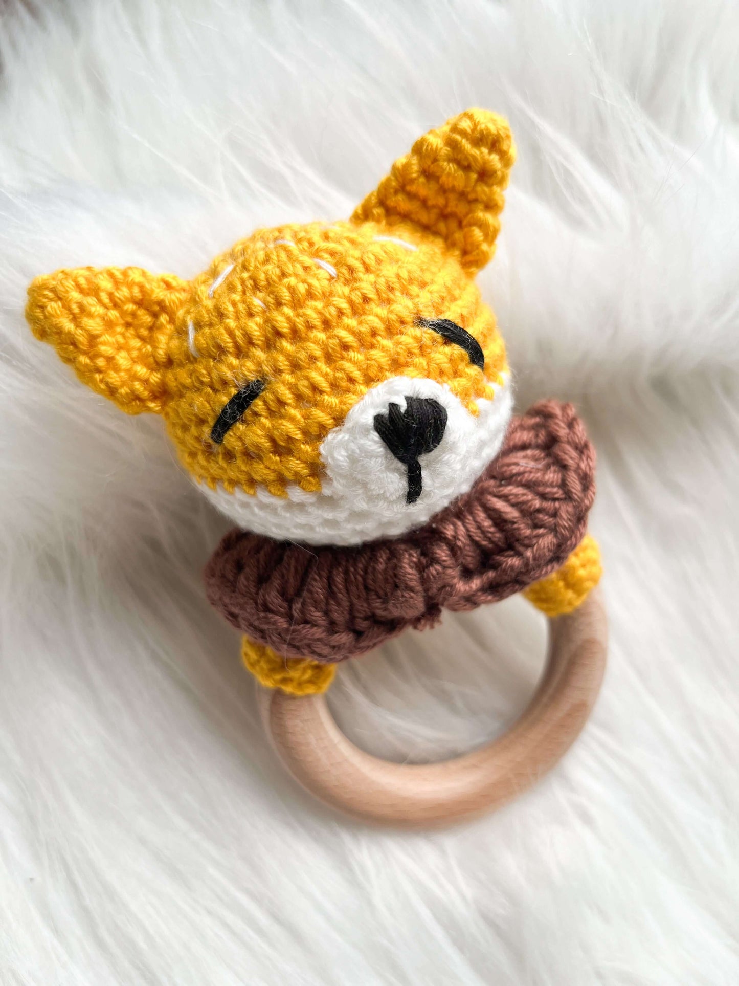 Hochet en crochet - Renard jaune - Monmini